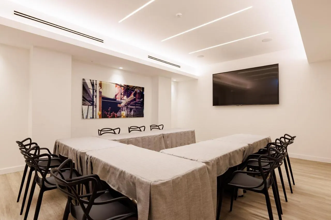 Hotel Morfeo Milano 4*,  İtalya